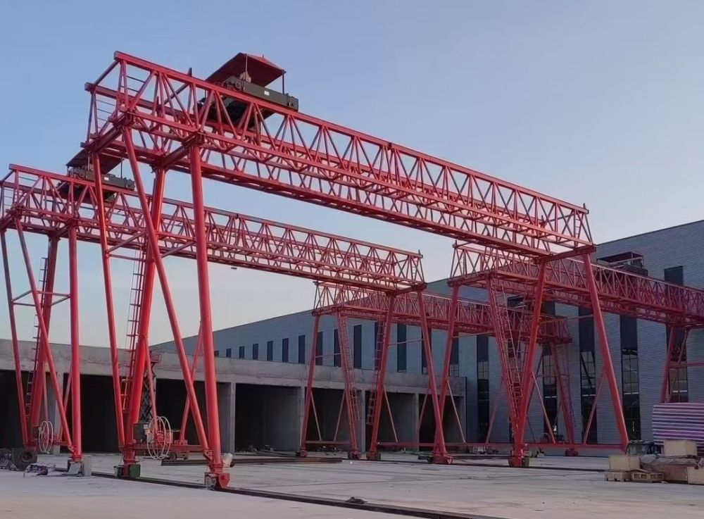 河南龍門吊、提梁機(jī)、路橋門機(jī)租賃工程服務(wù)
