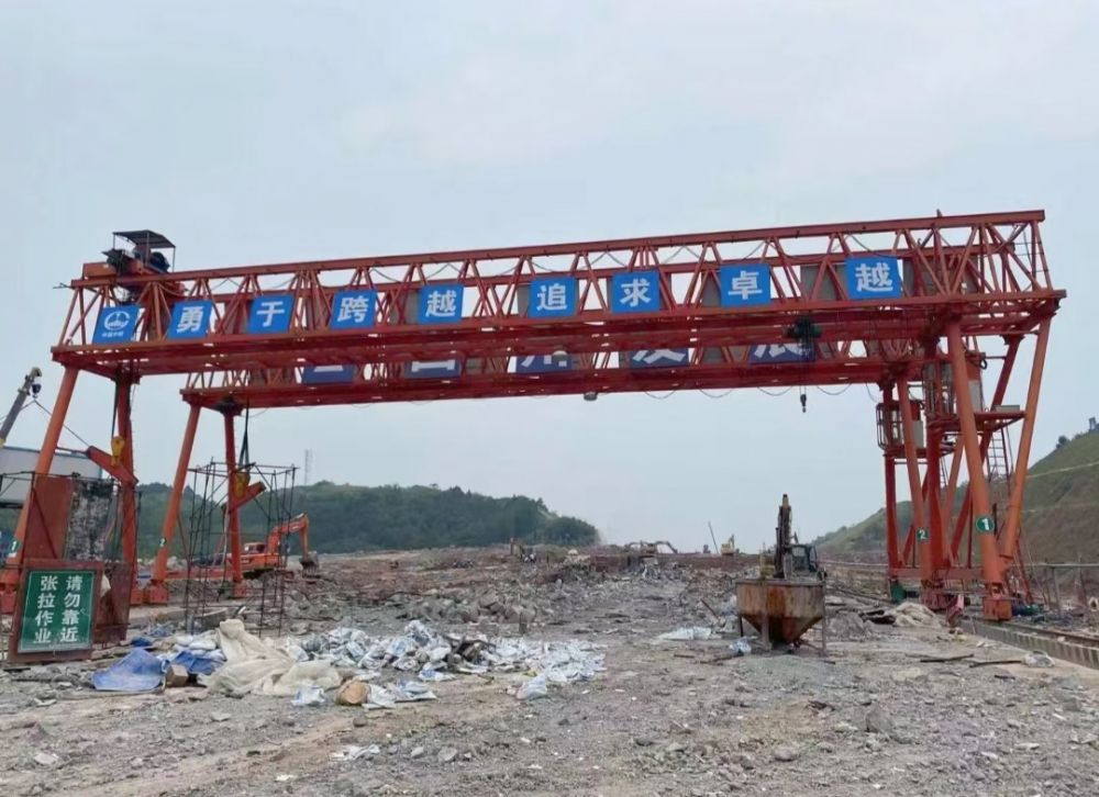 提梁機(jī)、路橋門機(jī)、MG型桁架門式起重機(jī)廠家、價(jià)格