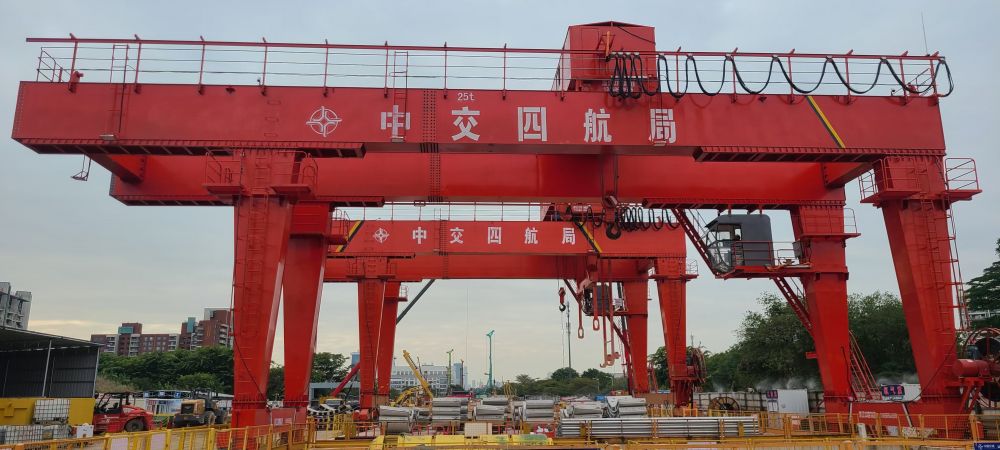 全國(guó)租賃龍門吊、門式起重機(jī)、出渣機(jī)出租廠家服務(wù)